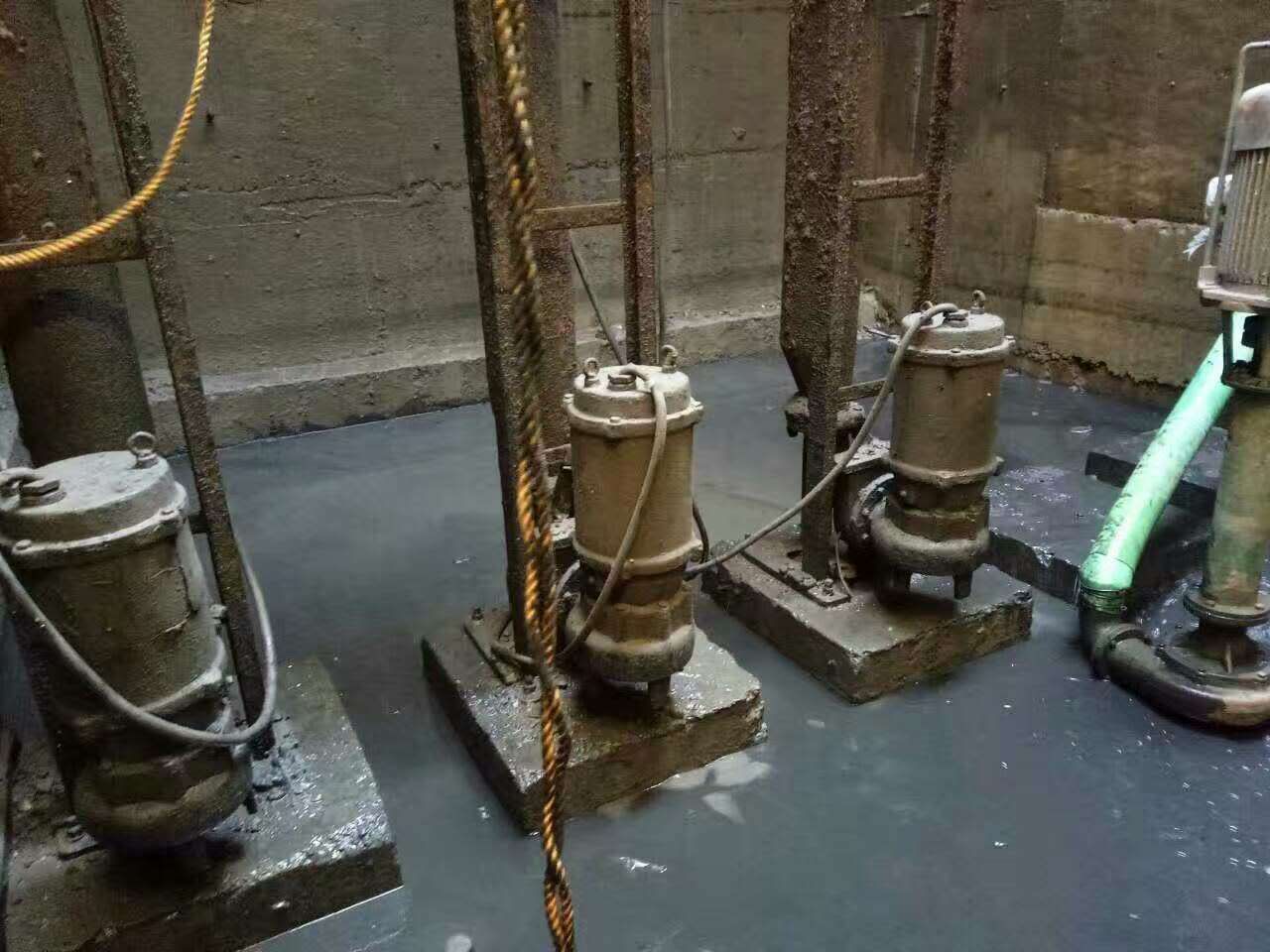 湘潭污水池清理